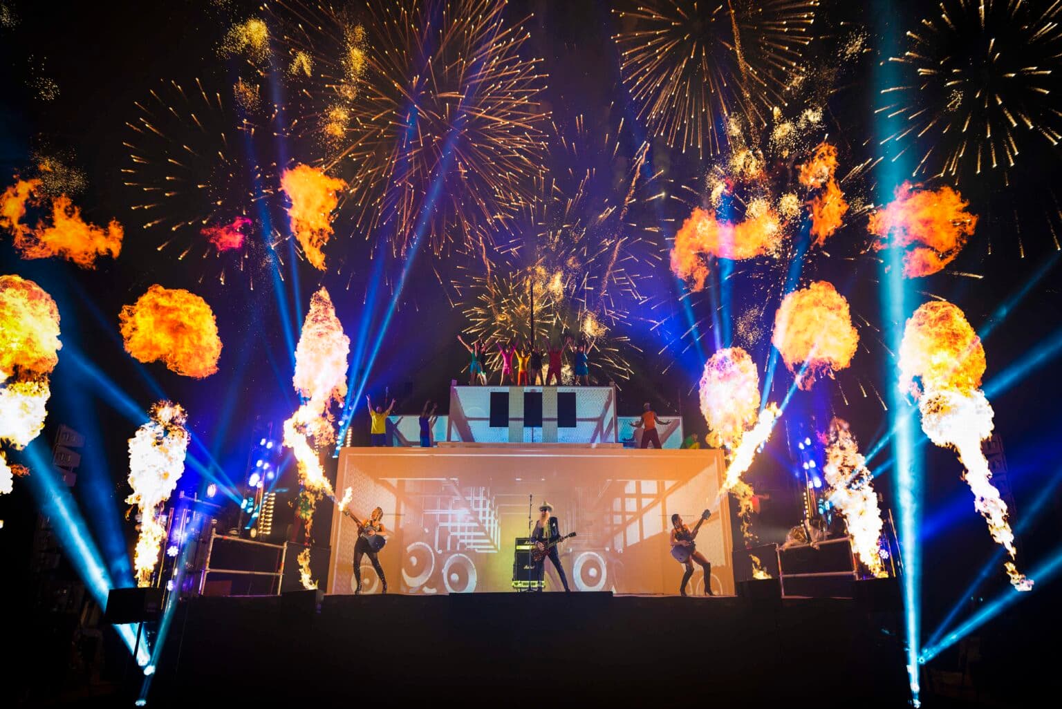 Cirque Bijou - Image 5